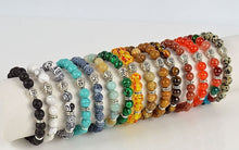 Charger l'image dans la galerie, Bracelet composé de pierres semi-précieuses avec ou sans breloque
