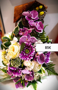 Montage mortuaire couchée avec fleurs en tissu