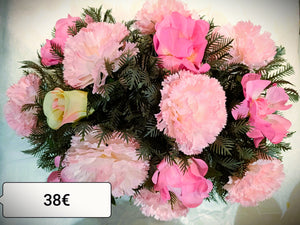 Montage mortuaire couché en fleurs de tissu