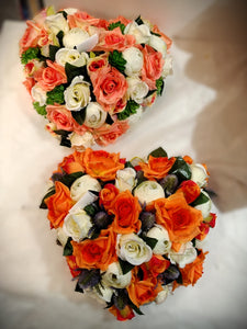 Montage mortuaire : coeur en fleurs de tissu