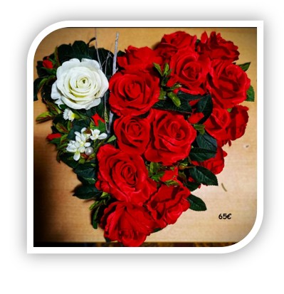 Coeur mortuaire en fleurs artificielles