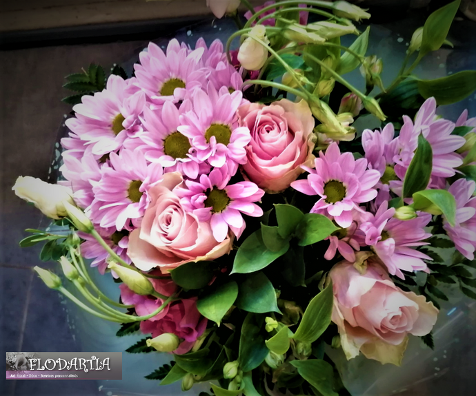 Bouquet de fleurs naturelles : lolita