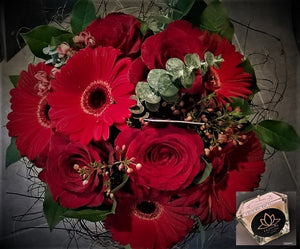 Bouquet de fleurs naturelles : "Carmen"