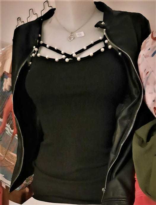 Top avec bordure perlée