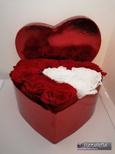 Charger l&#39;image dans la galerie, Flowerbox : roses stabilisées &quot;Belong to you&quot;