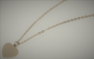 Collier chaîne avec pendentif coeur