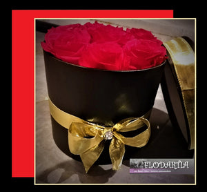 Flowerbox medium avec roses éternelles et ruban