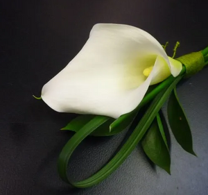 Mariage : bouquet de marié "Calla"