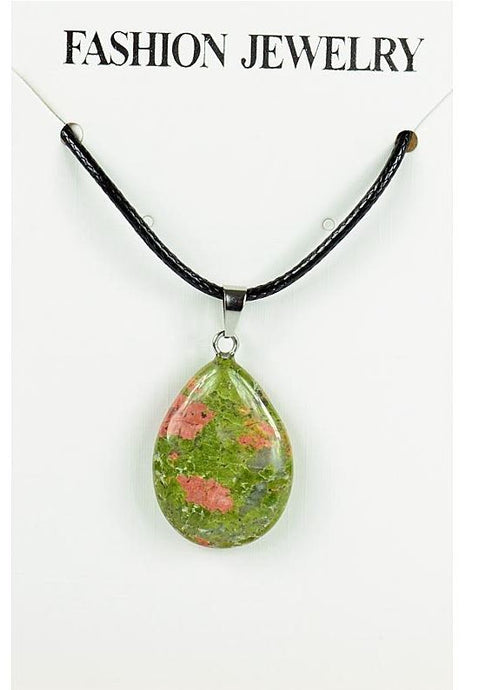 Collier Pendentif en pierre semi-précieuse 
