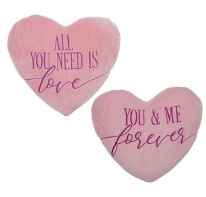 Saint-Valentin : Coussin "All you need is love" ou " You and me forever"