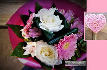 Charger l&#39;image dans la galerie, Bouquet de fleurs naturelles : Bouquet &quot;Lady Pinky&quot;